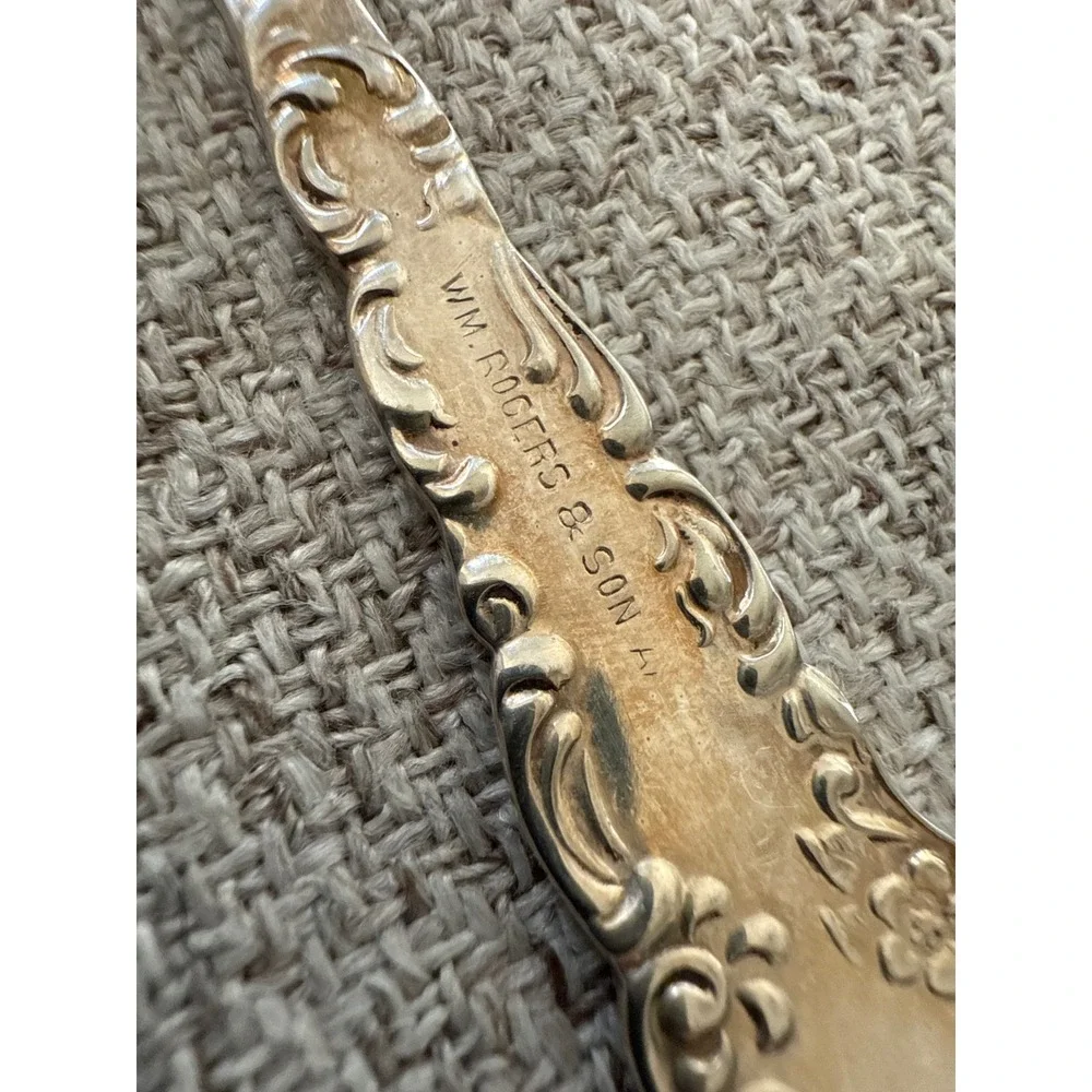 Antique Wm Rogers & Sons Silverplate Shell Spoon Victorian Ornate Sugar Spoon‎
